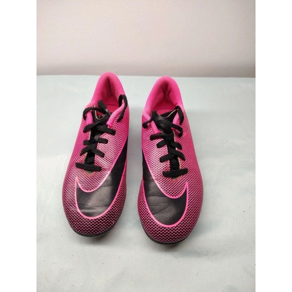 Nike Kids' Jr Bravata II FG Soccer Cleats- Size 3.5Y